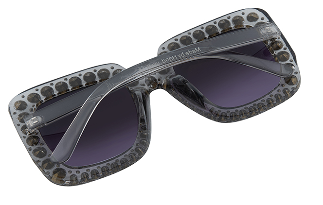 Glasseslit 400194 Square Sunglasses C2, Black frame, view 3