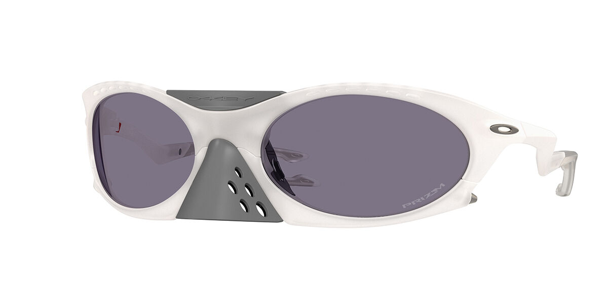 Oakley OO9437 PLANTARIS 943706, White frame, Prizm Grey lenses