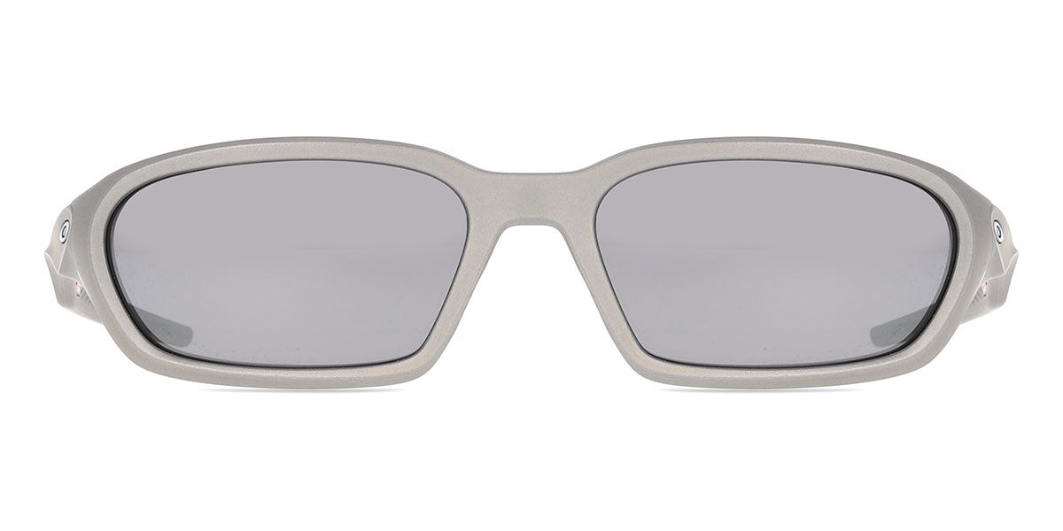 Oakley OO9530 TERRAFORMA Polarized 953005, Prizm™ Black Mirror Polarized lenses
