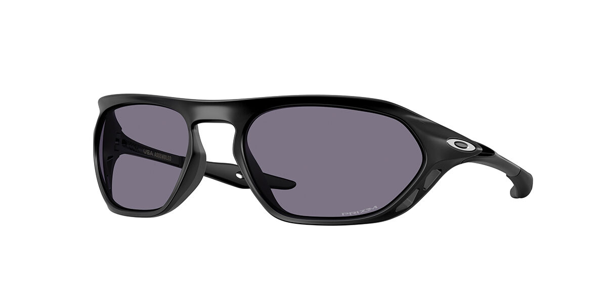 Oakley OO9537 CAGE JACKET 953701, Black frame, Prizm Grey lenses